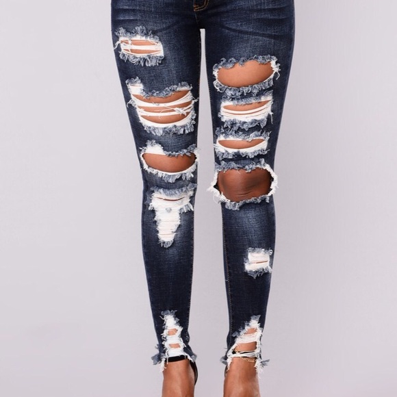 Fashion Nova Distroyed Jeans - Picture 3 of 8